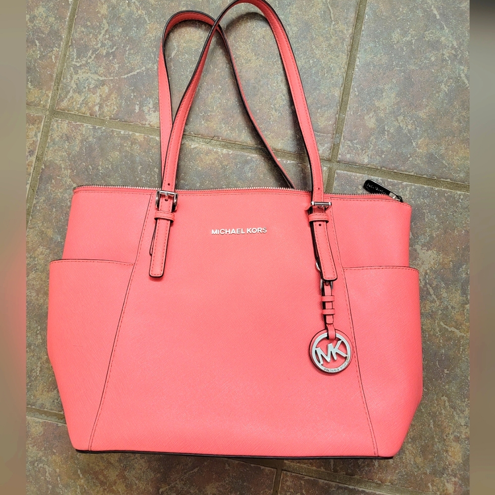 Micheal Kors Coral Tote